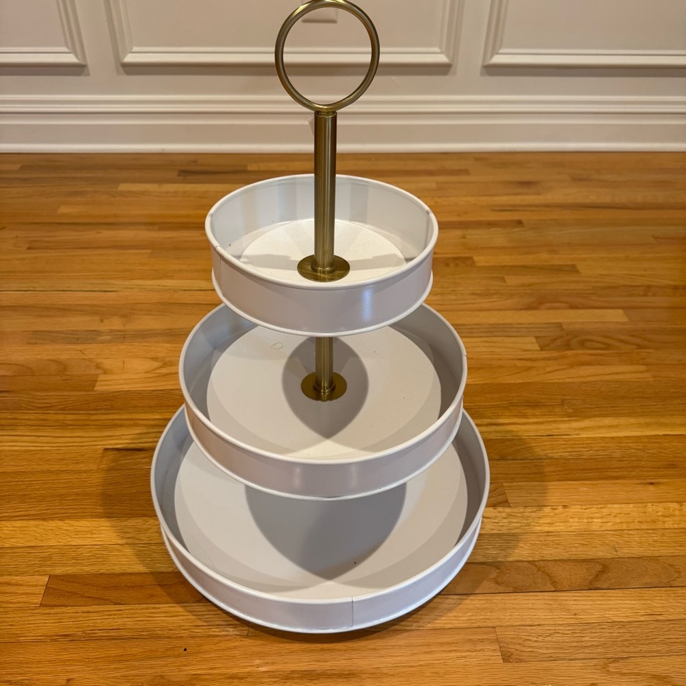 Elegant White and Gold Tiered Serving Tray